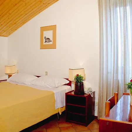 In La Ginestra In Apartment