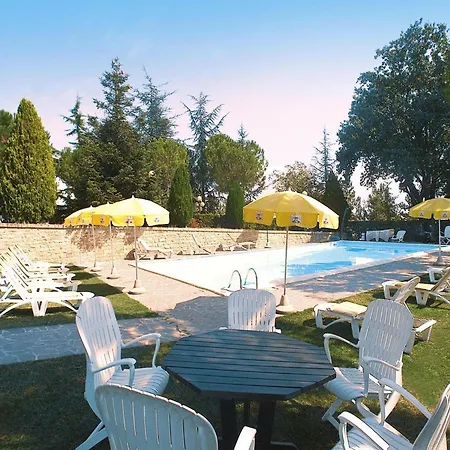 In Marche With Scenic Hiking Trails Daire *